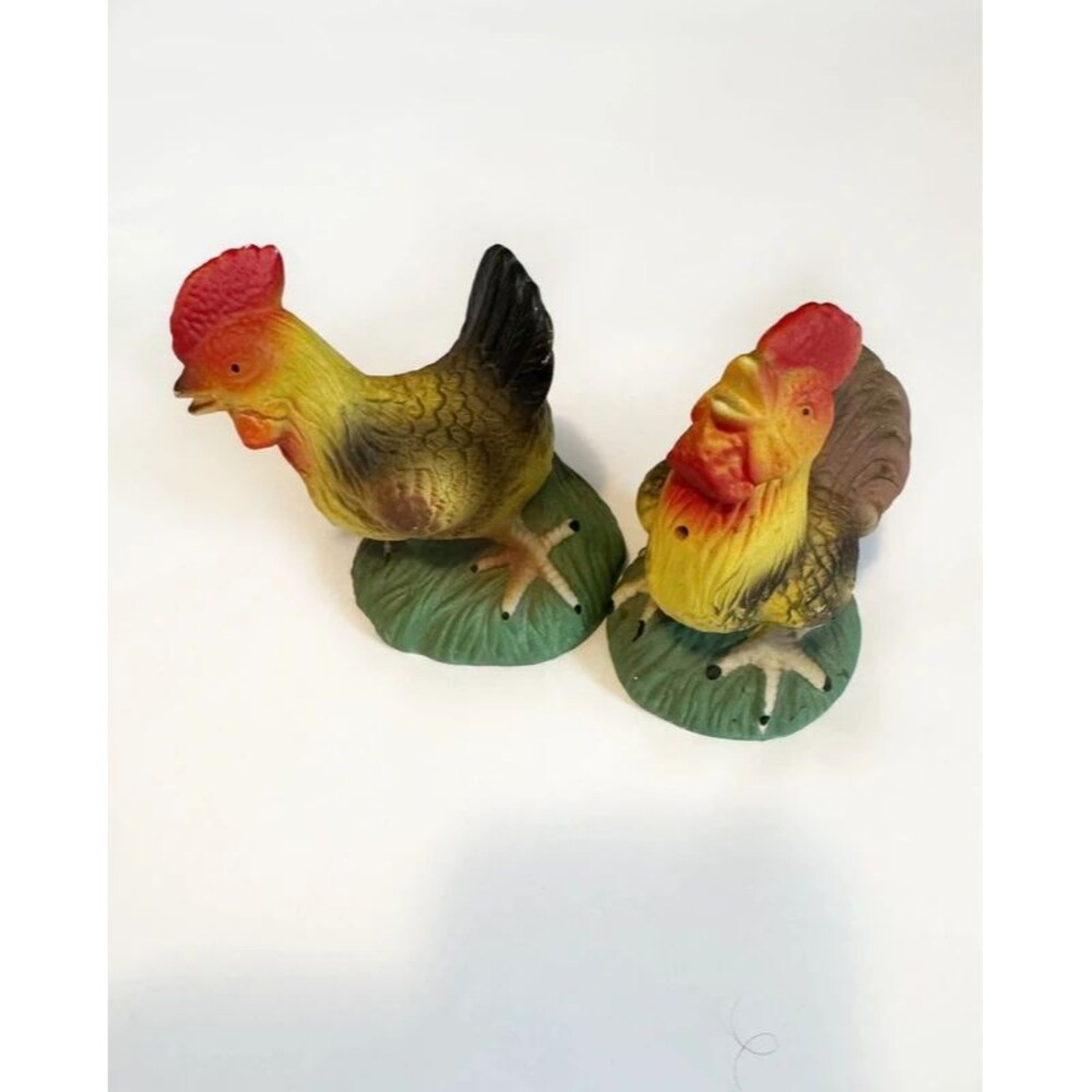 Rooster & Hen Salt and Pepper Shakers Farmhouse Kitchen Decor